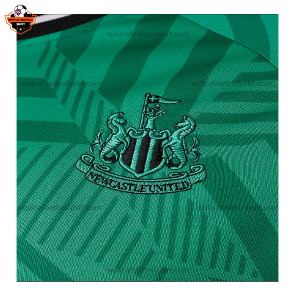 Newcastle Away Replica Shirt 2023/24 - front
