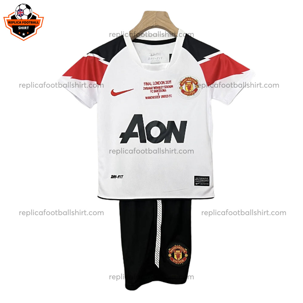 Manchester United Away Kid Replica Kit 2010/11