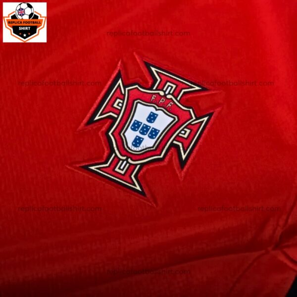 Portugal RONALDO 7 Home Men Replica Football Shirt 2024/25
