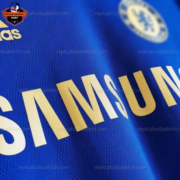 Retro Chelsea Home Men Replica Football Shirt 2012/13 Long Sleeve - Front Logo View