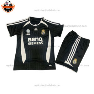 Retro Real Madrid Away Kid Replica Football Kit 2006/07 - Front View
