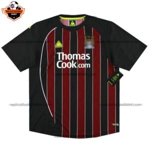 Retro Manchester City Away Men Replica Football Shirt 2008/09 Front View