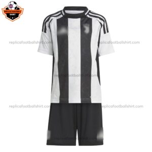 Juventus Home Adult Replica Football Kit 2024/25 - Front View
