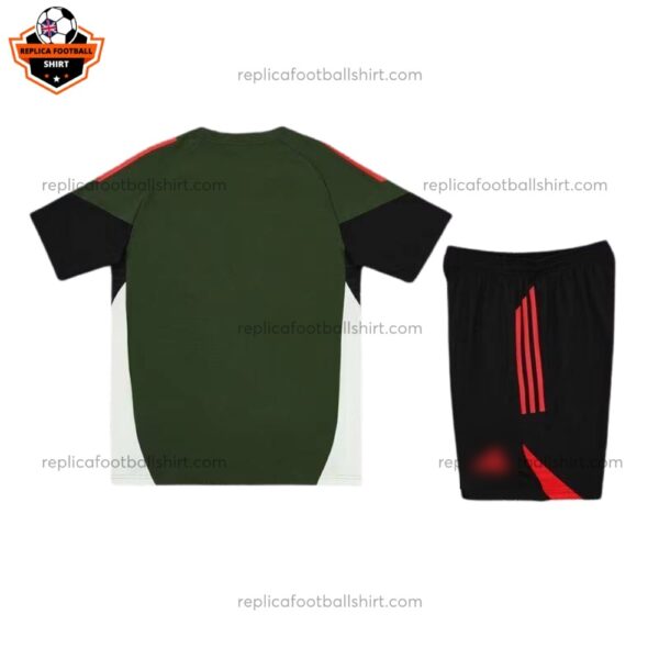 Bayern Munich Dark Green Pre Match Training Kid Replica Football Kit 2025/26 - Details (2)