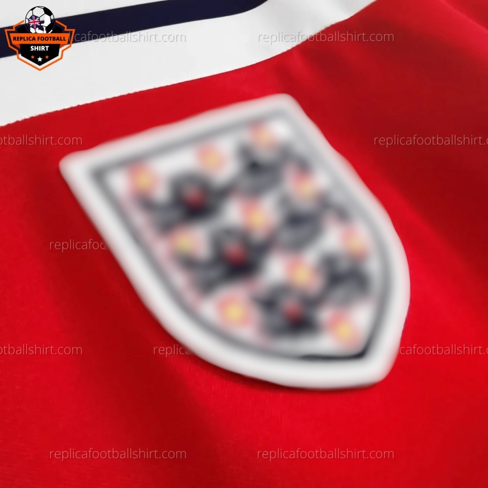 Retro England Away Red Men Replica Football Shirt 1990 - details view - Blur (1)