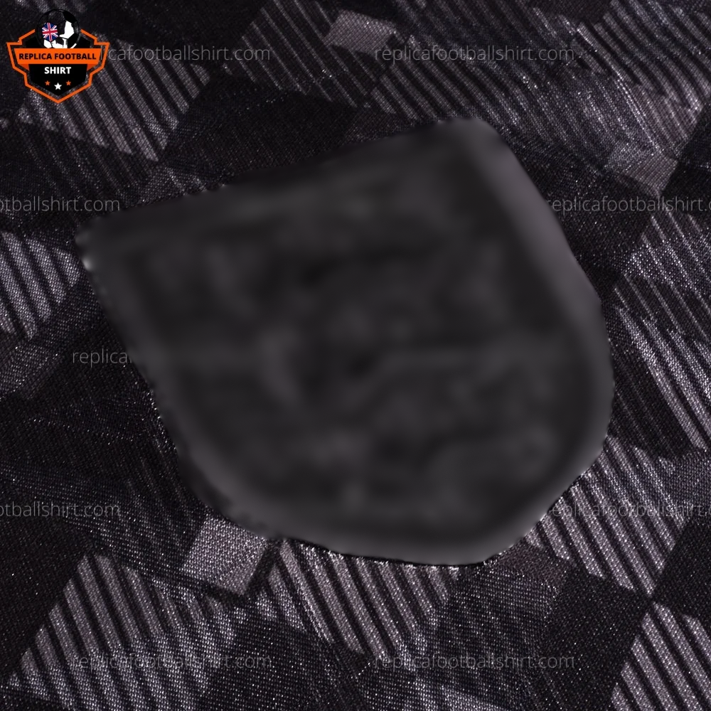 Retro England Blackout Replica Football Shirt 1990 - details - blur