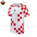 Croatia Home Stadium Shirt World Cup Men Replica Football Shirt 2022