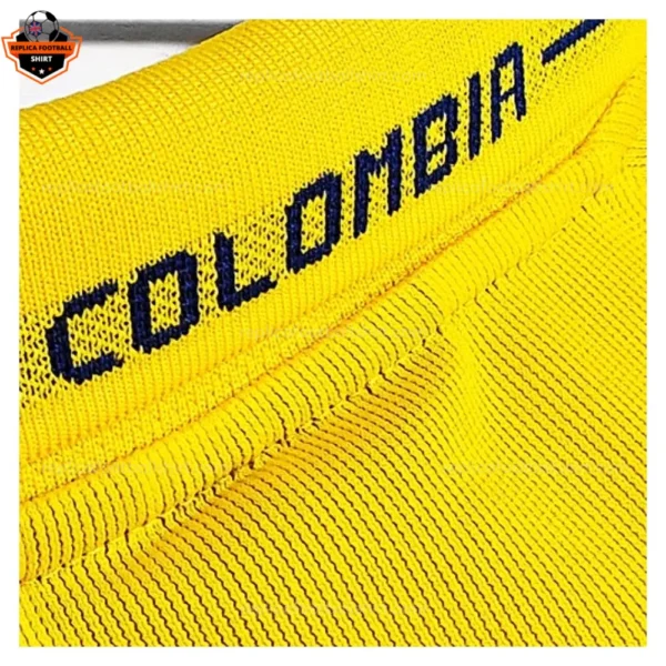 Retro Colombia Home Men Replica Football Shirt 2003/05